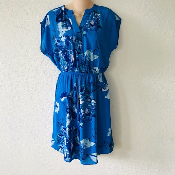 Apt. 9 Dresses & Skirts - APT.9 Women’s Lovely Summer Dress Blue with Floral Design Asymmetrical Hem S $18